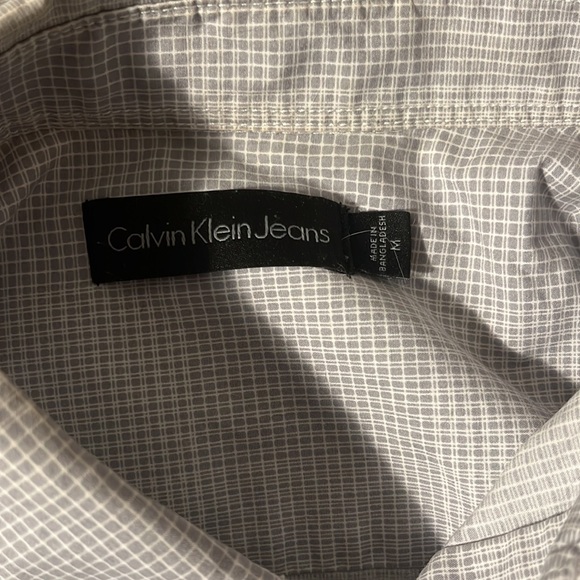 Calvin Klein Greg shirt size medium - Picture 2 of 4